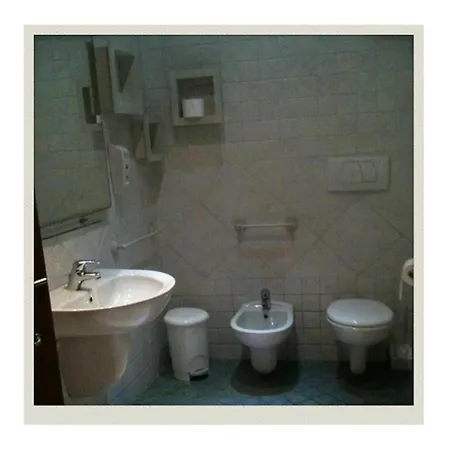 1 Bedroom Flat For 6 Persons *